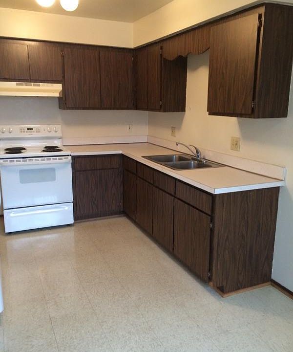 1st image of 45844 Cass Ave APT 4
