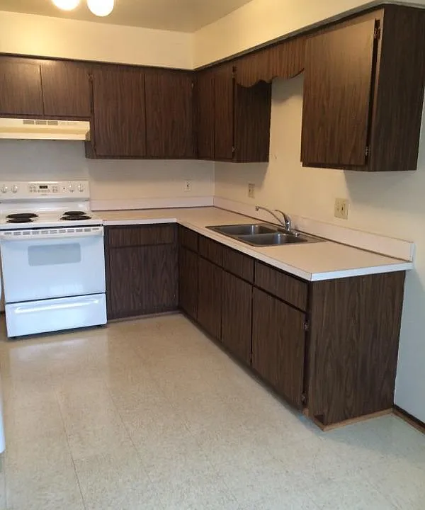 45844 Cass Ave #4-APR