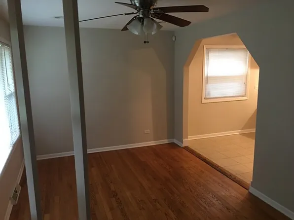 8532 S Maryland Ave, Chicago, IL 60619