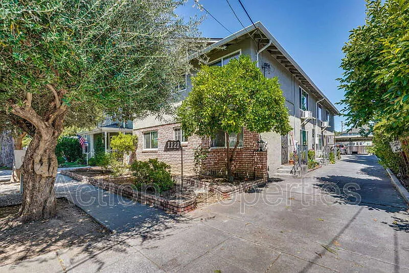 1121 Garfield Ave #4