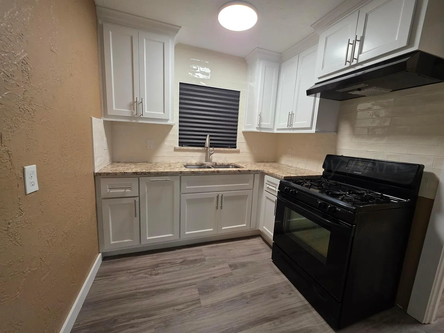 2 bed, $1,200 — Photo 4
