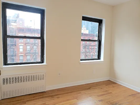 Rented by City Connections Realty | media 19