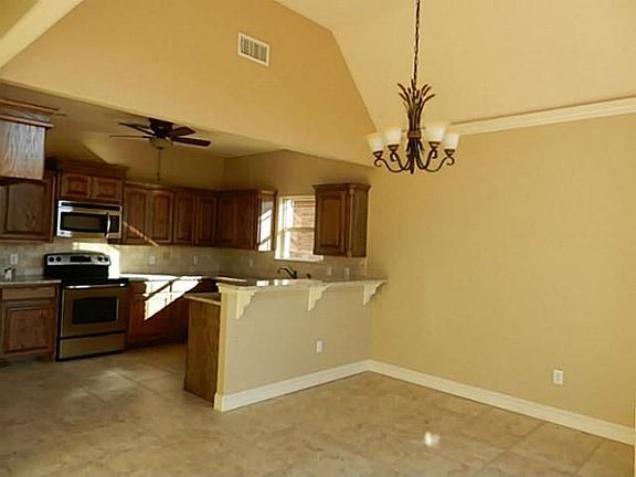 4th image of 7701 Tuscany Dr