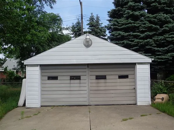 17690 Runyon St, Detroit, MI 48234