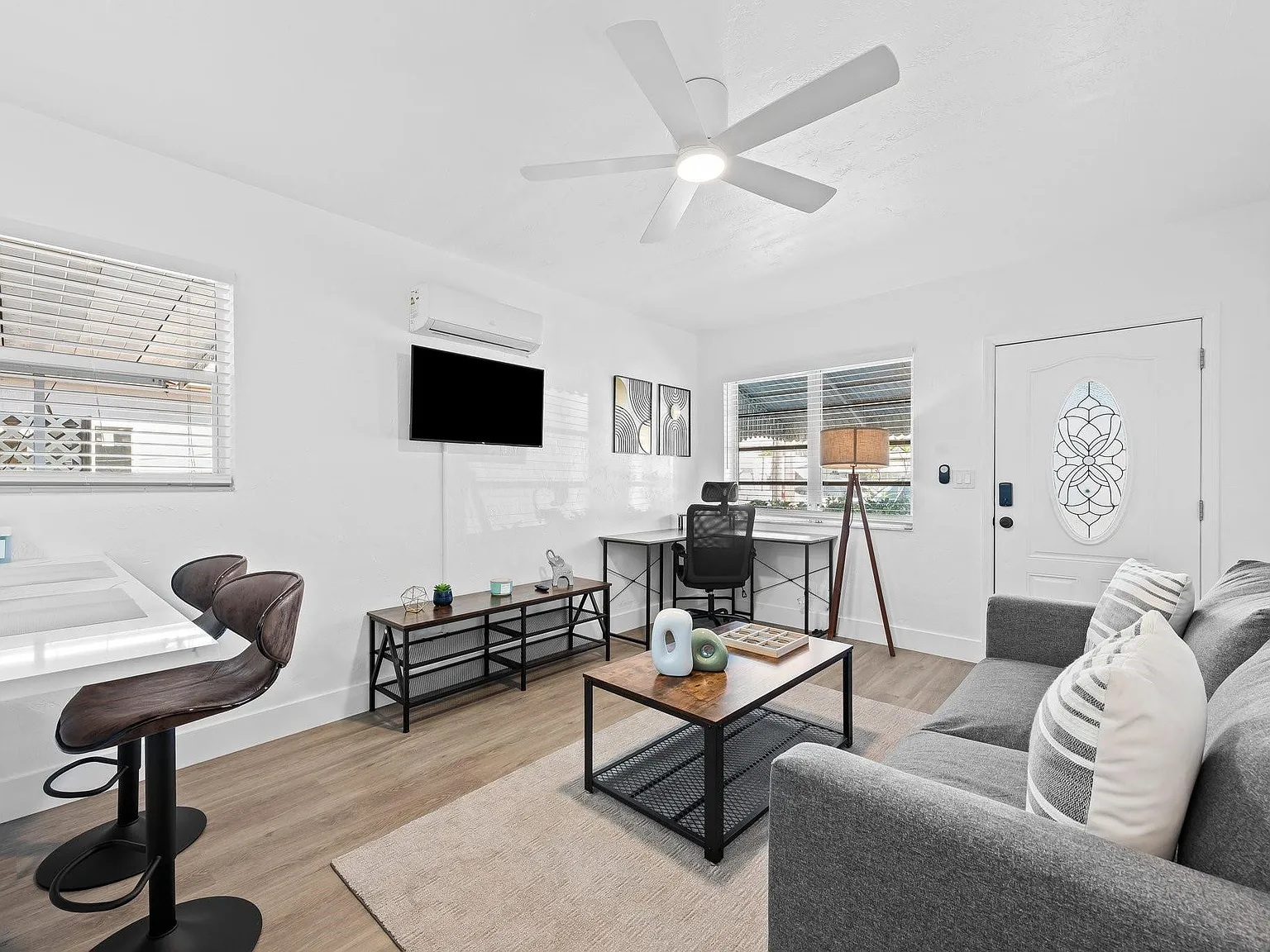 1 bed, 1.0 bath, 600 sqft, $1,700 — Photo 3
