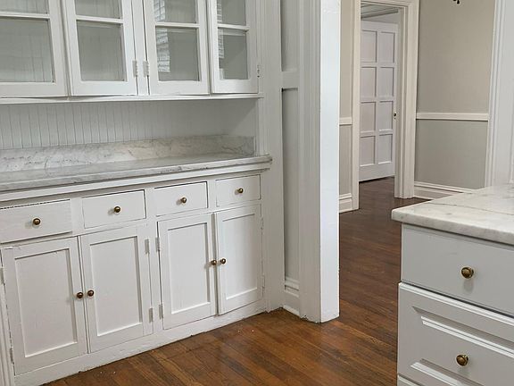 2nd image of 1324 Briarcliff Rd #1
