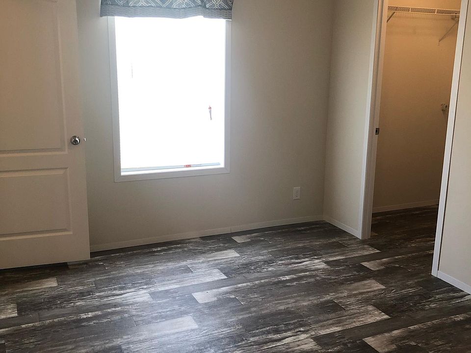 1st image of 5 Eagle Vista Ln