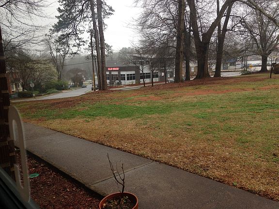communal yard