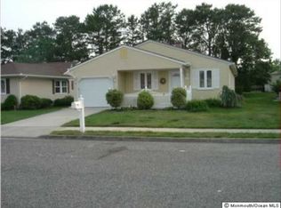 37 San Carlos St, Toms River, NJ 08757