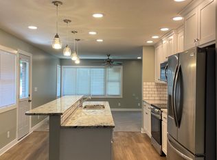 4551 Meredeth St, Lincoln, NE 68506