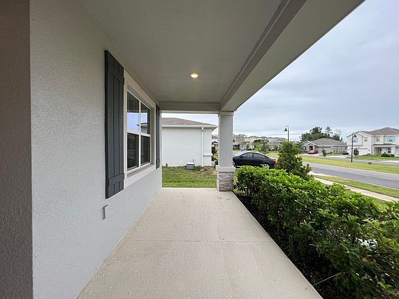 3rd image of 2825 Darlington Oak Ln