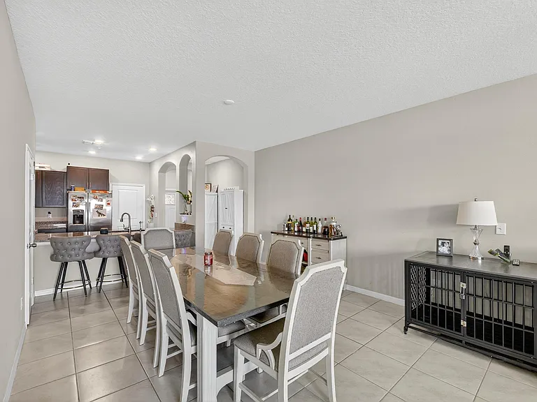 824 Royal Empress Dr — Photo 27