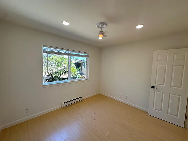 1336 Palos Verdes Dr #5 — Photo 18