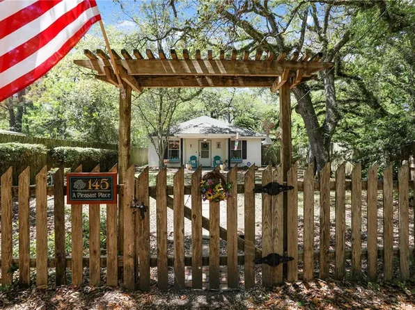 145 Beauregard St, Ponchatoula, LA 70454