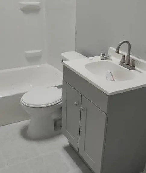 6335 Chester Ave — Photo 8