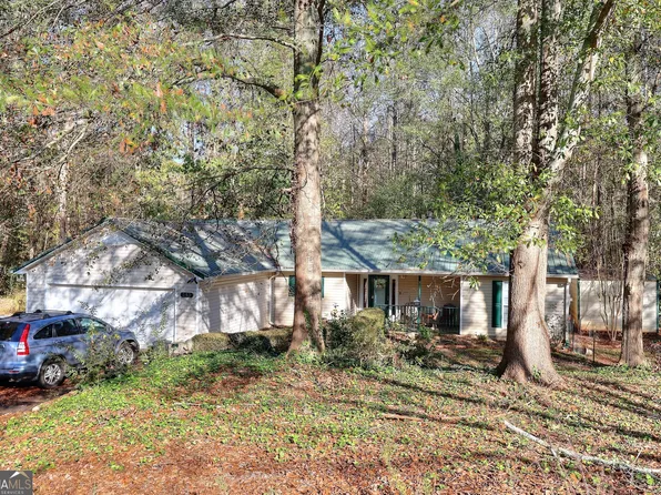 253 Freeman Dr, Maysville, GA 30558