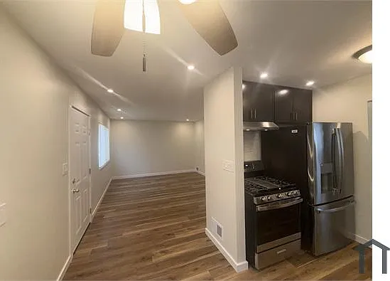 7643 Rivard Ave — Photo 10