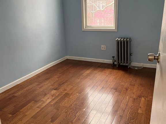 4th image of 8267 160th St Floor 2