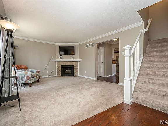 3rd image of 2370 Hidden Meadow Ln