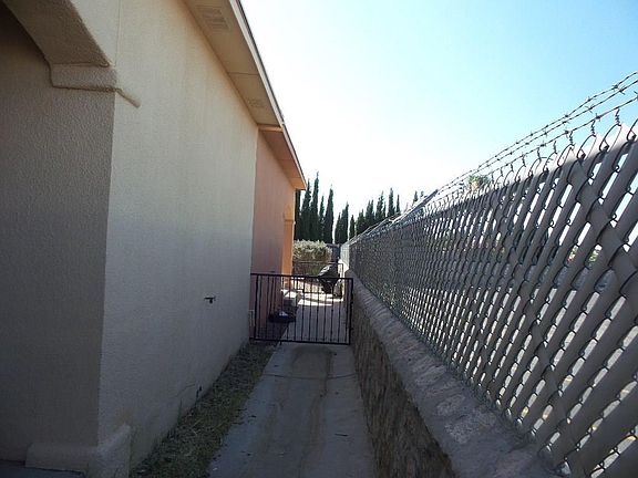 4th image of 3150 N Yarbrough Dr APT E-12