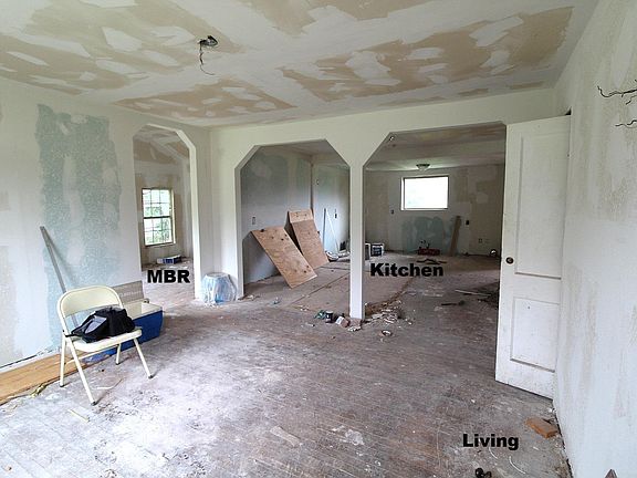 2nd image of 1107 Harlan Ave