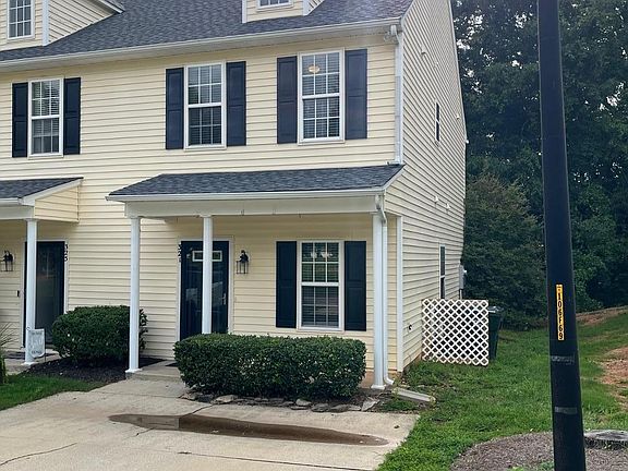 3rd image of 321 Woodson Dr