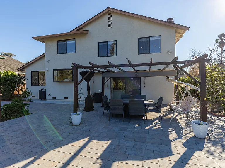 651 Fontes Dr — Photo 36