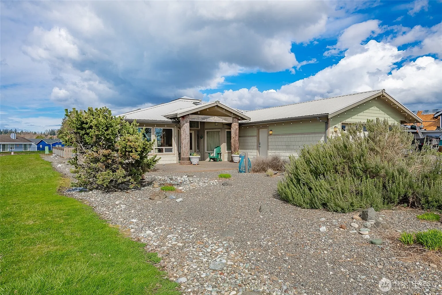 5382 Nootka Loop photo 1