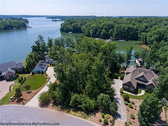 2nd image of 3542 Aqua Point Dr #100