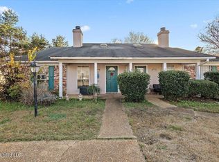 13 Meadowoods Cir, Jackson, MS 39211