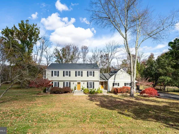 8 Keats Rd, Pottersville, NJ 07979