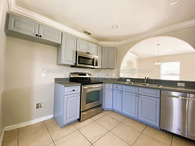 311 Baccarat Ct — Photo 8