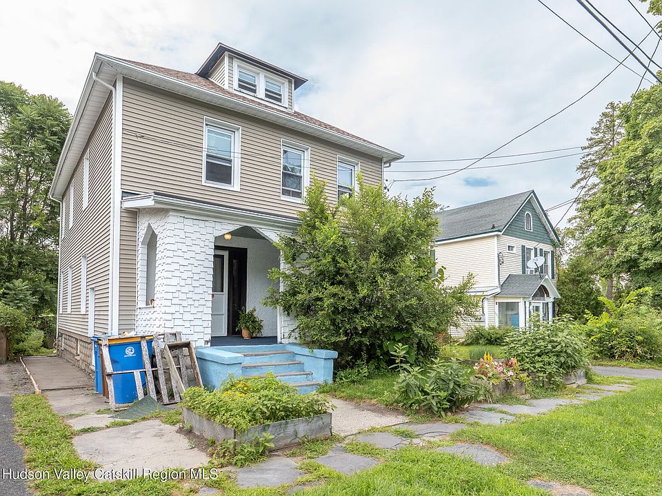 1st image of 121 Pine Grove Avenue