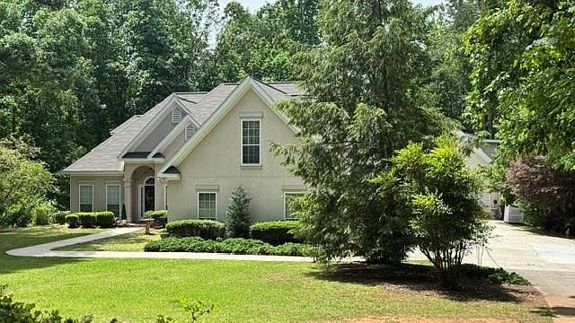 1st image of 5805 W Chapel Hill Rd