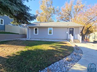 2415 S Cypress St, Sioux City, IA 51106
