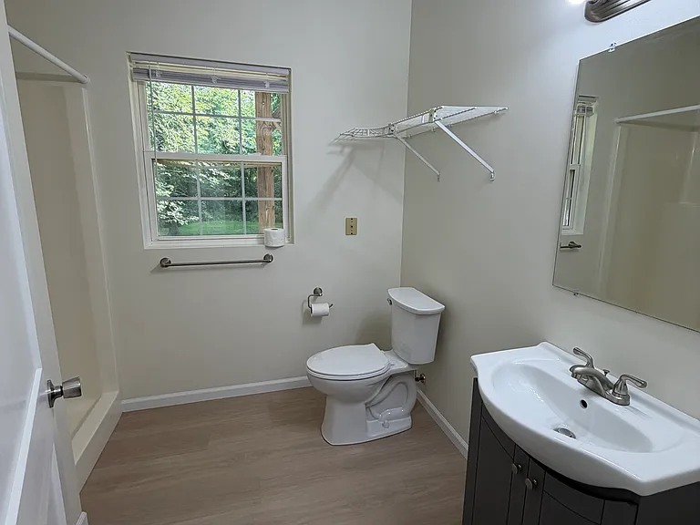 2314 Alan Dr — Photo 18