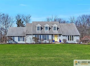 9 Miller Farm Rd, Somerset, NJ 08873