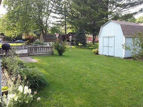 3rd image of 7432 Glenfair Ct