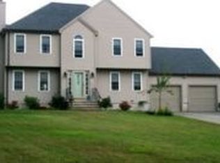 18 Jodie Cir, Uxbridge, MA 01569