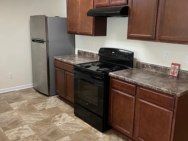 416 Oconner Blvd — Photo 3