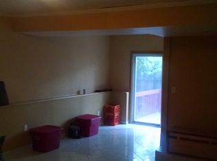 13768 Mirage Ct, Holland, MI 49424
