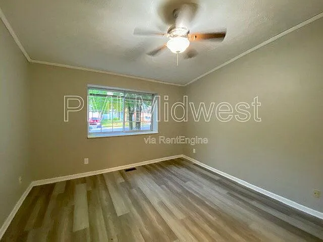 1542 Creekside Ln — Photo 13