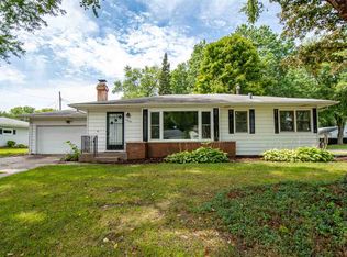 2605 4th St #A, East Moline, IL 61244