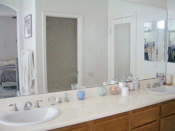 4th image of 1598 Loma Alta Dr