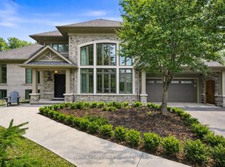 1601 Venetia Dr, Oakville, ON L6L 1K8