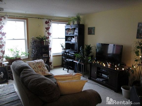 2nd image of 1486 Granada Ave N