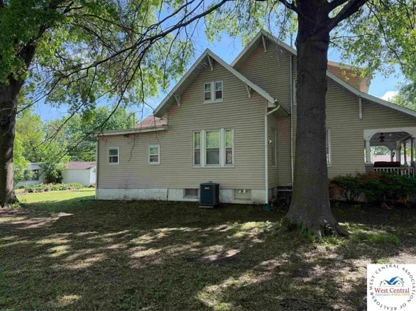 308 W 6th St, Montrose, MO 64770