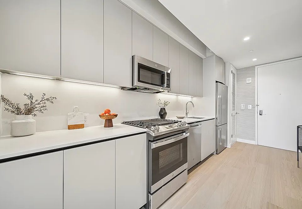1st image of 567 Fulton St #19G