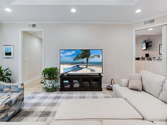 5th image of 7922 TYBEE COURT