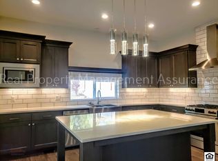 14748 SW Rosario Ln, Tigard, OR 97224
